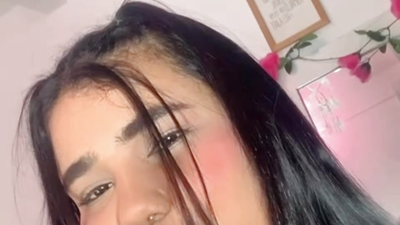 Tender♥ - video by NaomiAsha cam model