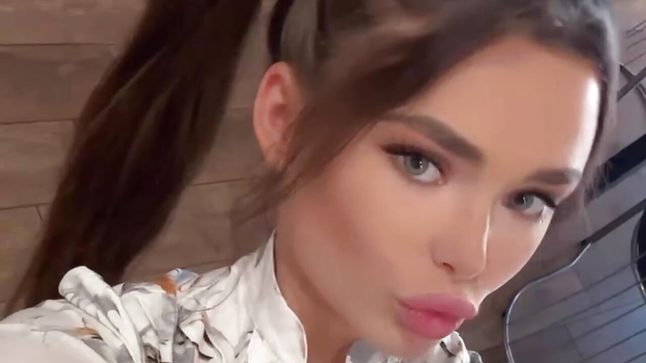 profile-intro-video-1718930489 - video by Sandrikta cam model