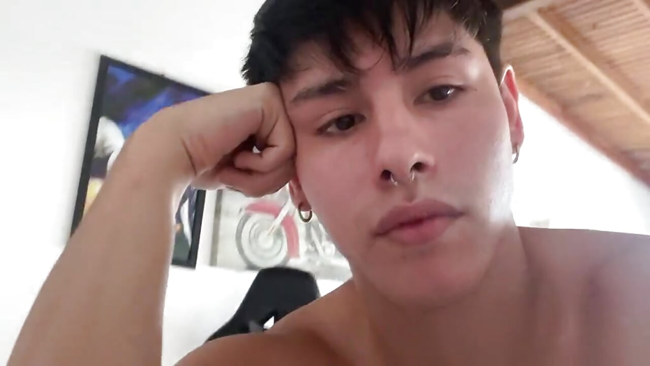 ... - βίντεο μοντέλου 12krizia3