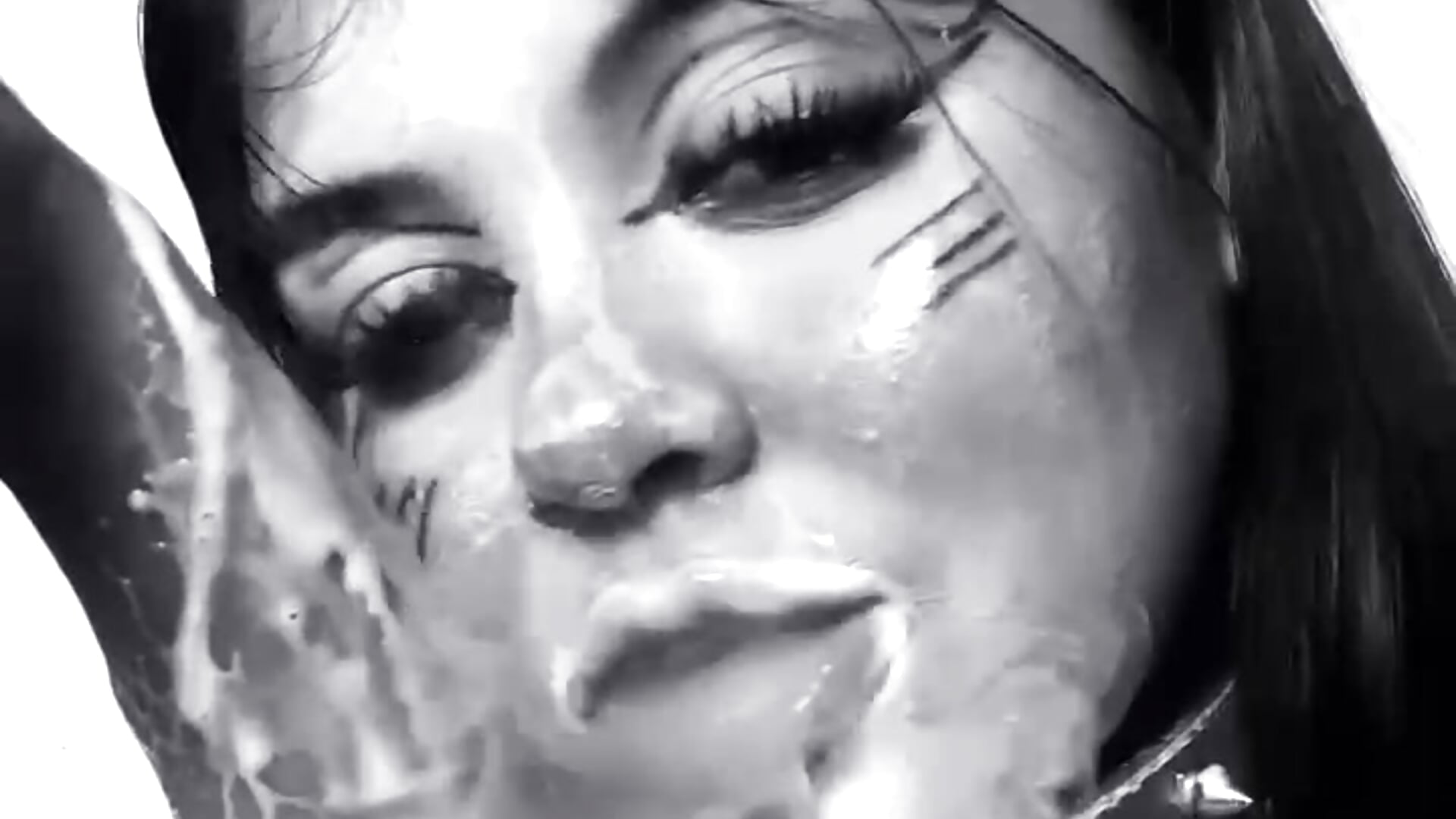 sexy smoke, dirty suck－カメラキャストのLizz_Tenderの動画