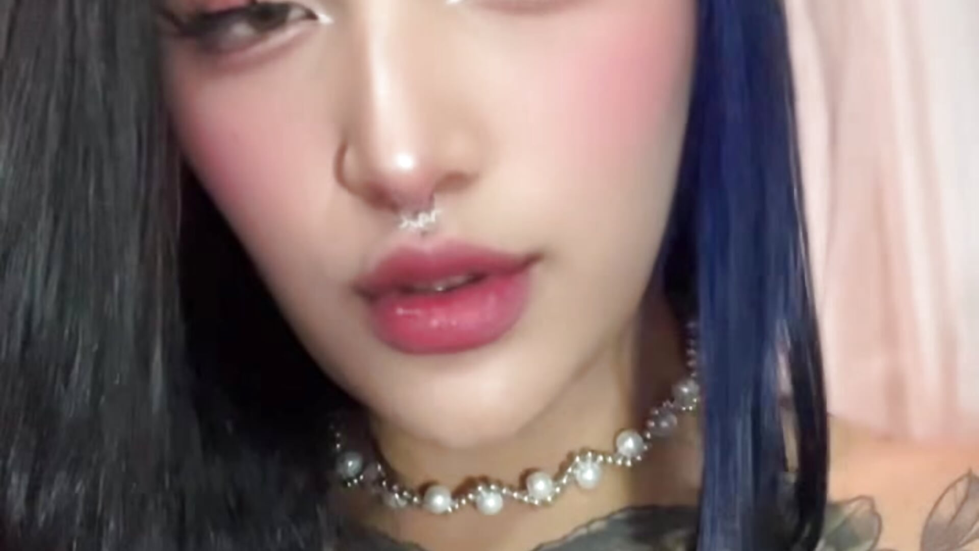 Love u - video by Sweet-bunny1 cam model