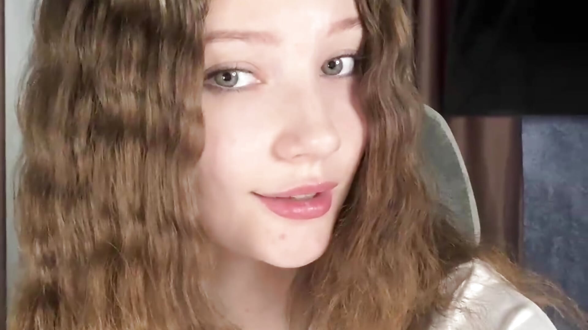 Hey hey im Alisa ! - video by AliseVine cam model