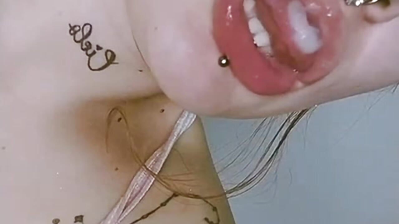 <3 - video by annika_taylor cam model