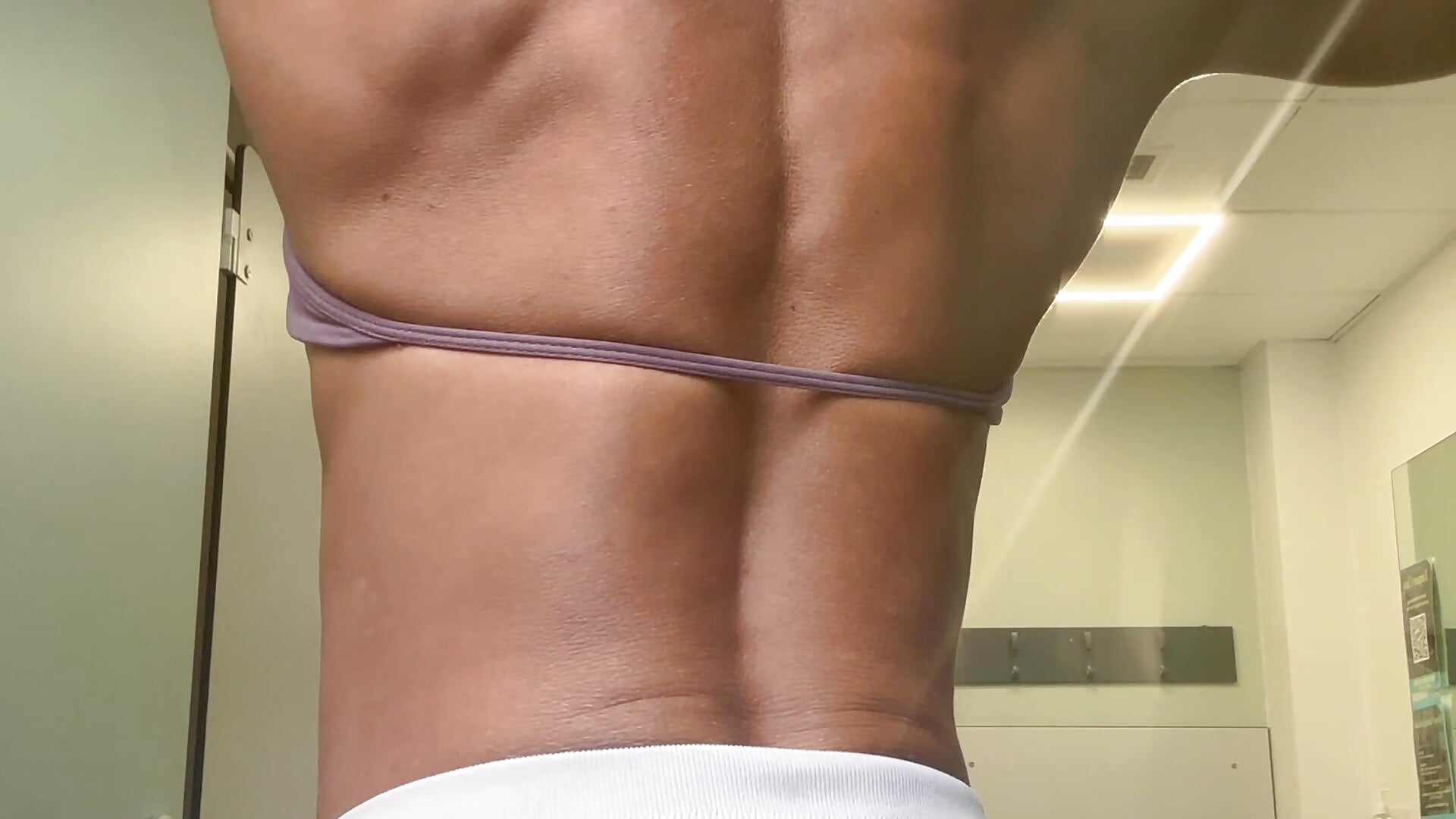 Serving back 💪🏼 - Video von Elsa_24
