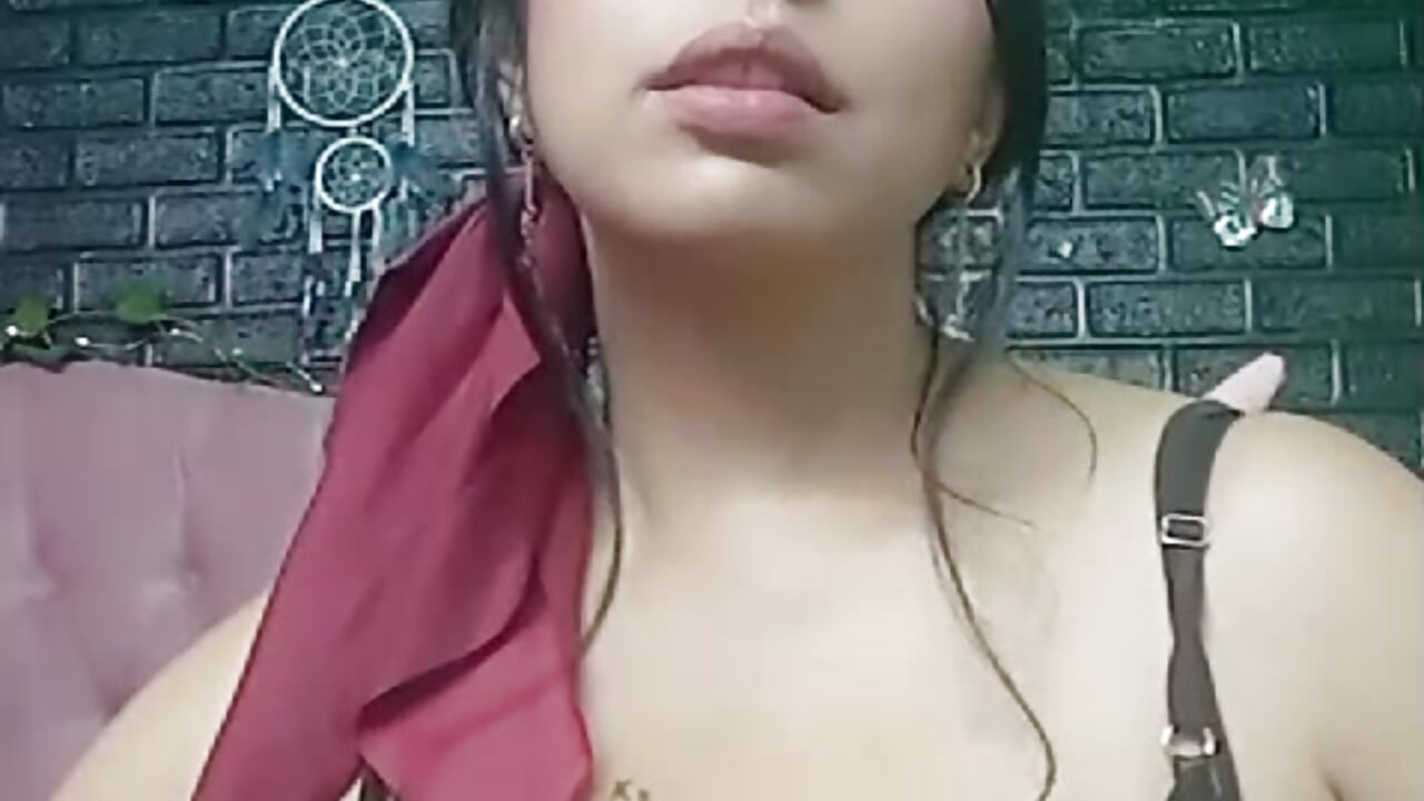 Smoke 🤭😎 - 視頻由 loren_tits24 主播提供