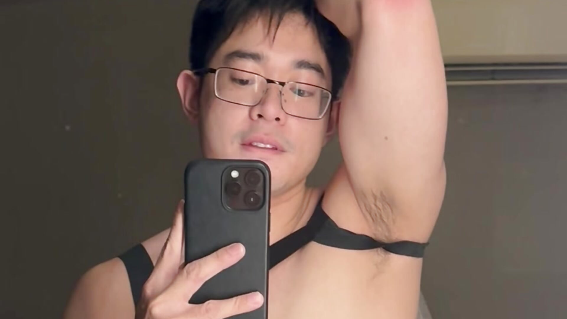 public-01 - video by dr-dmn cam model