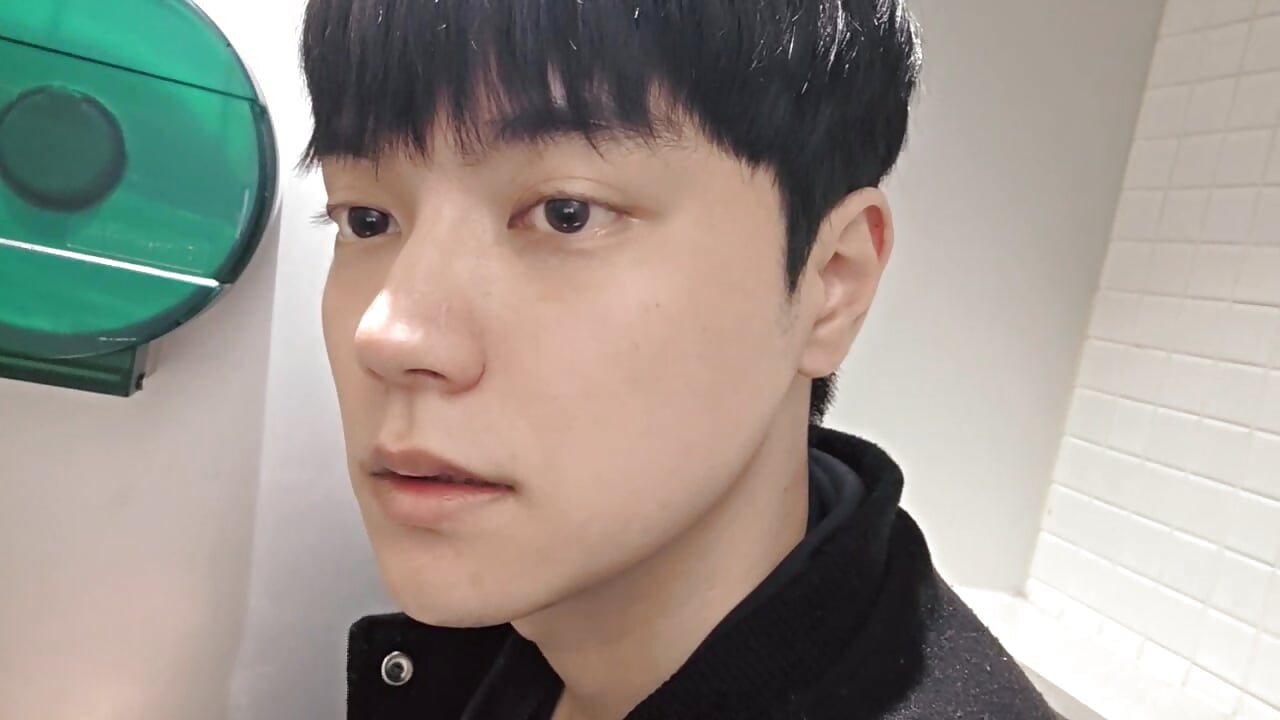 집가는길(의 화장실) – video modela na kameri dhwisydy