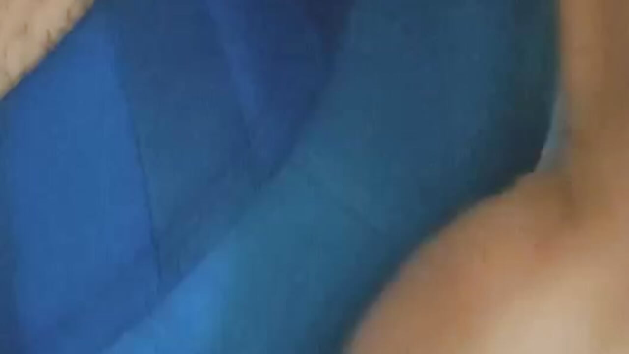 Quieres jugar? hay mucha leche - video by calichee cam model