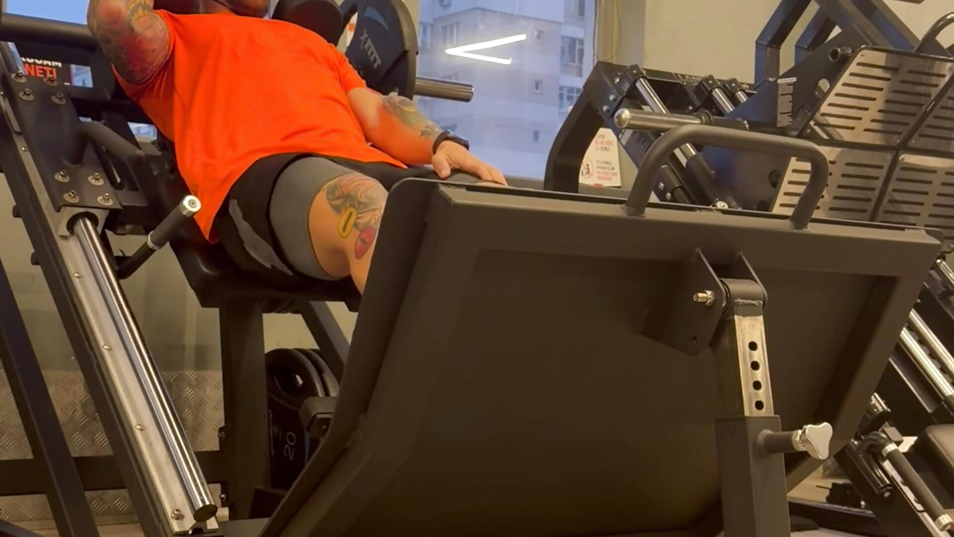 Legs day - فيديو من TitanInkReal موديل الكام