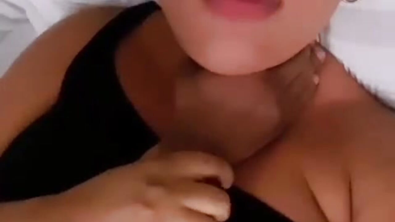 Choked - video by YellowBooty94 cam model