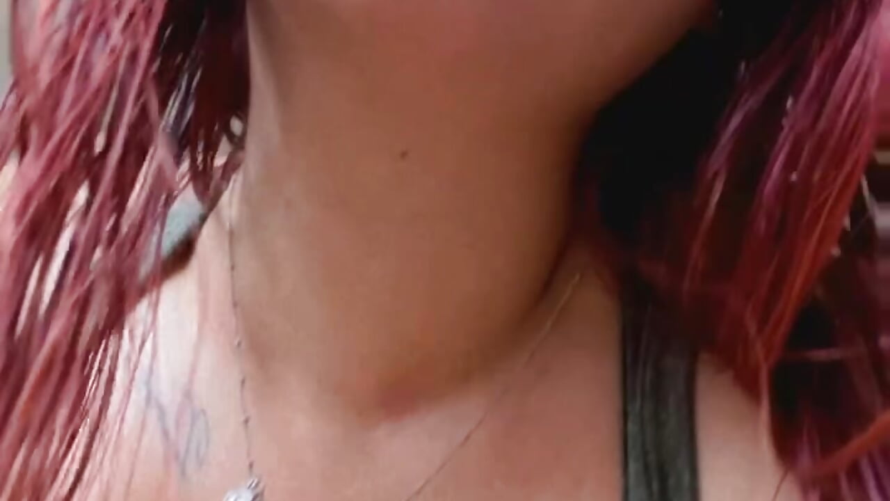 Mia– MiaLujan_ kameramodell videója