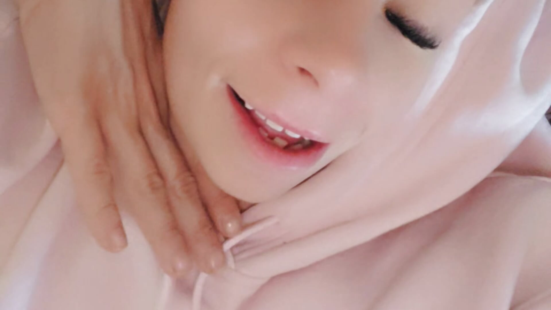 Pause! - video by Lexa_xoxo cam model