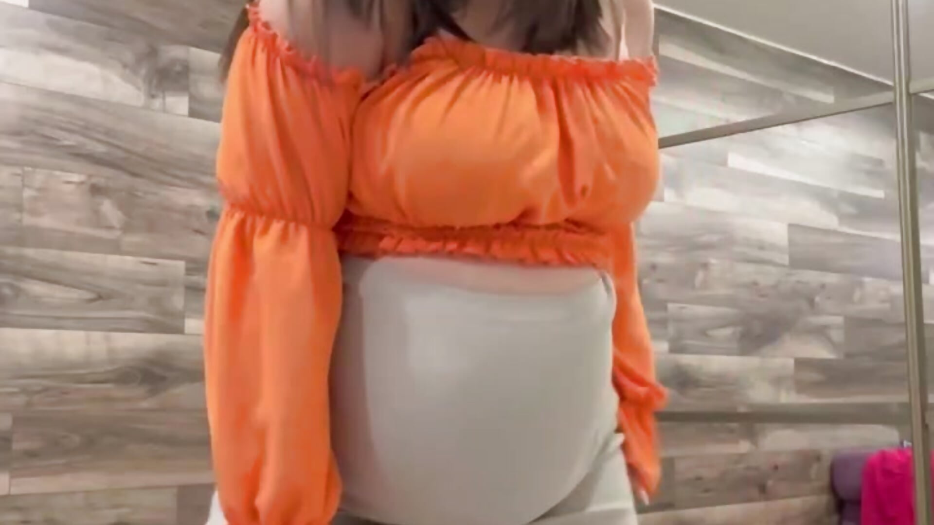 fashion show and dancing for pregnant women, dressing up in different outfits - βίντεο μοντέλου Kendra_SXY