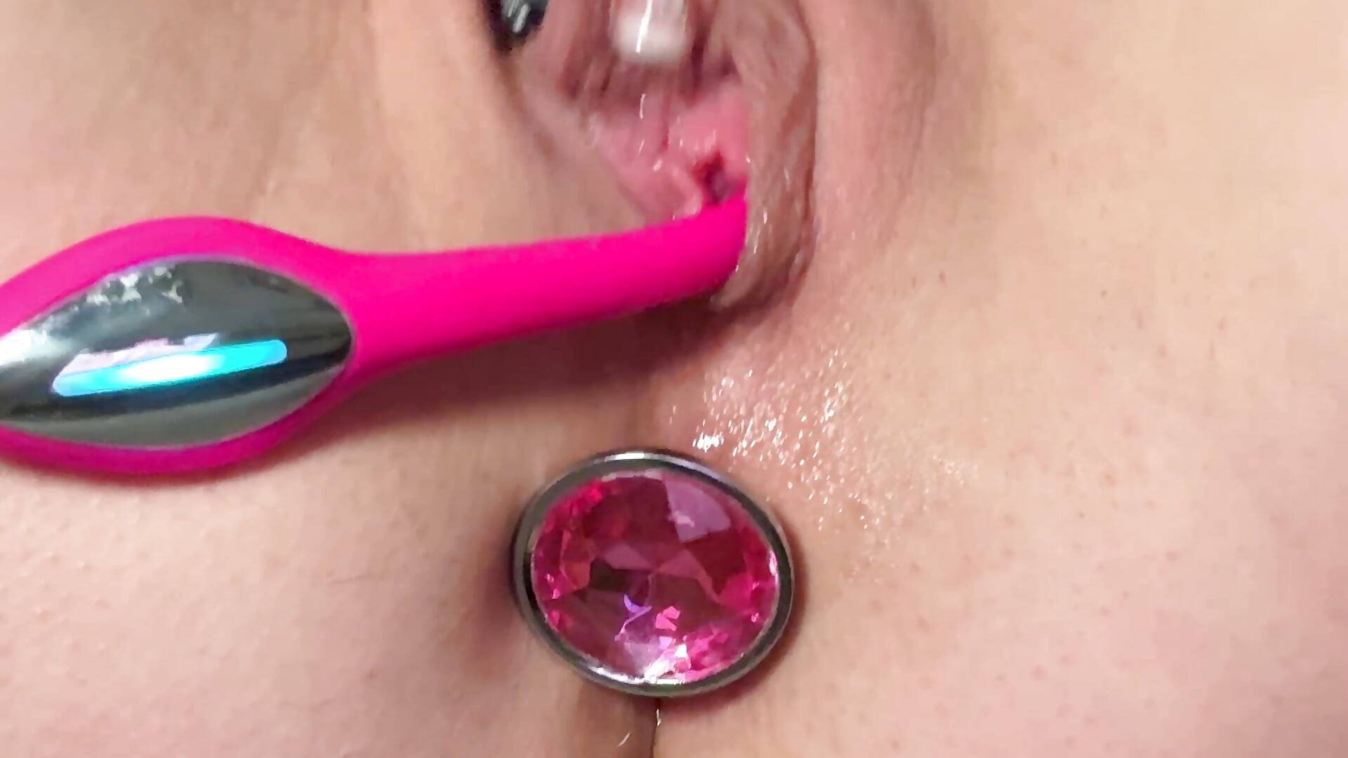 cum loud with anak plug and two toys – видео вебкам-модели Peachy_Dream