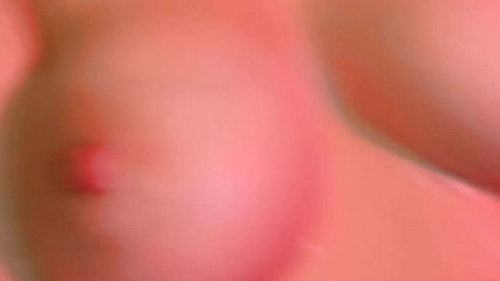 Oil boobs 🌸🌸 - video di Love_Bri modella di cam