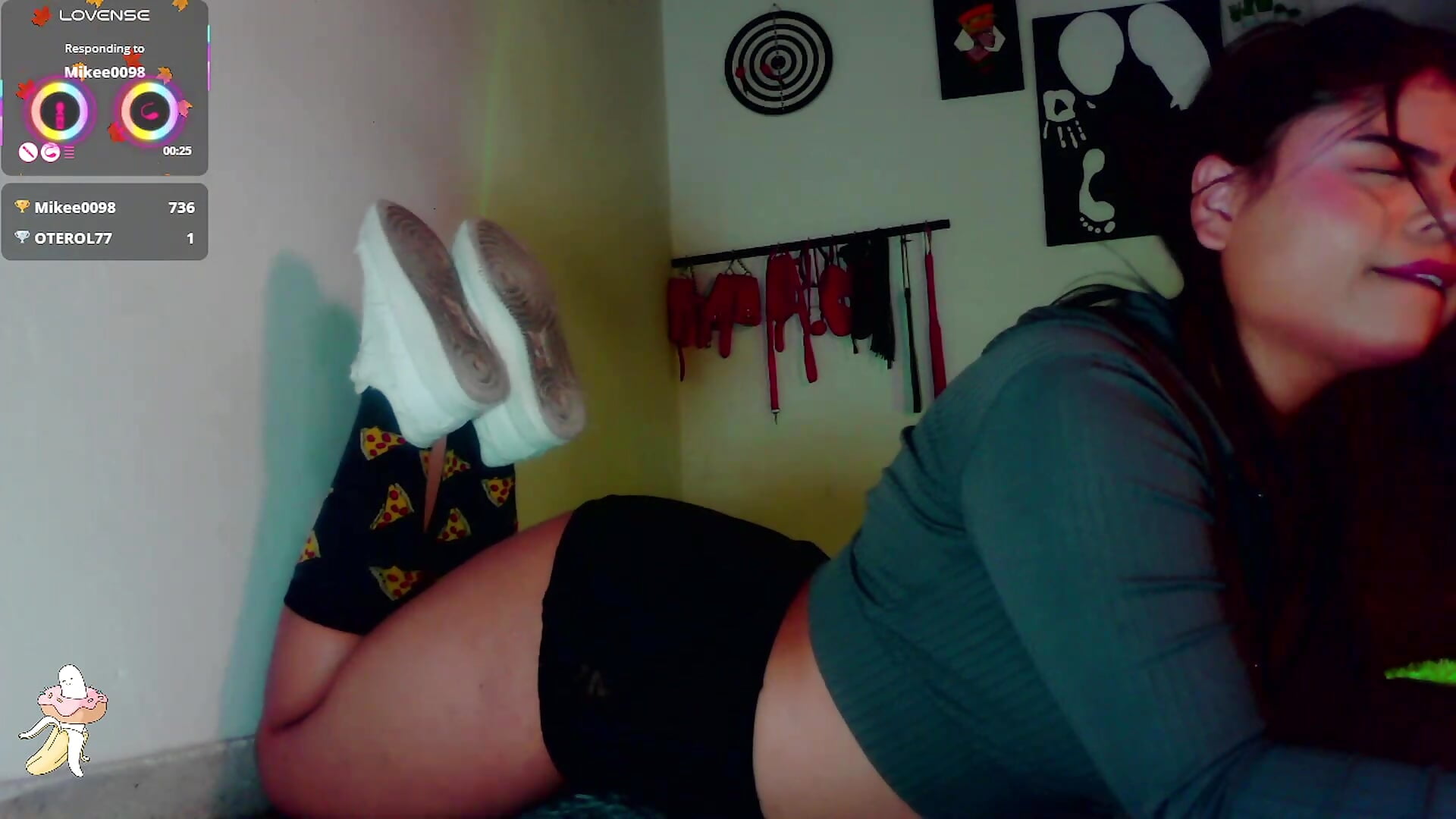 After running, I love you put me to groan - video by Cleo_hills cam model