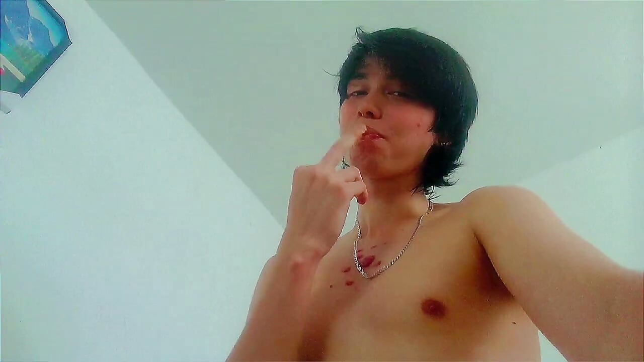 MASTURBATION AND CUM IN THE LIVINGROOM - vidéo du modèle de showcams Andy_gray