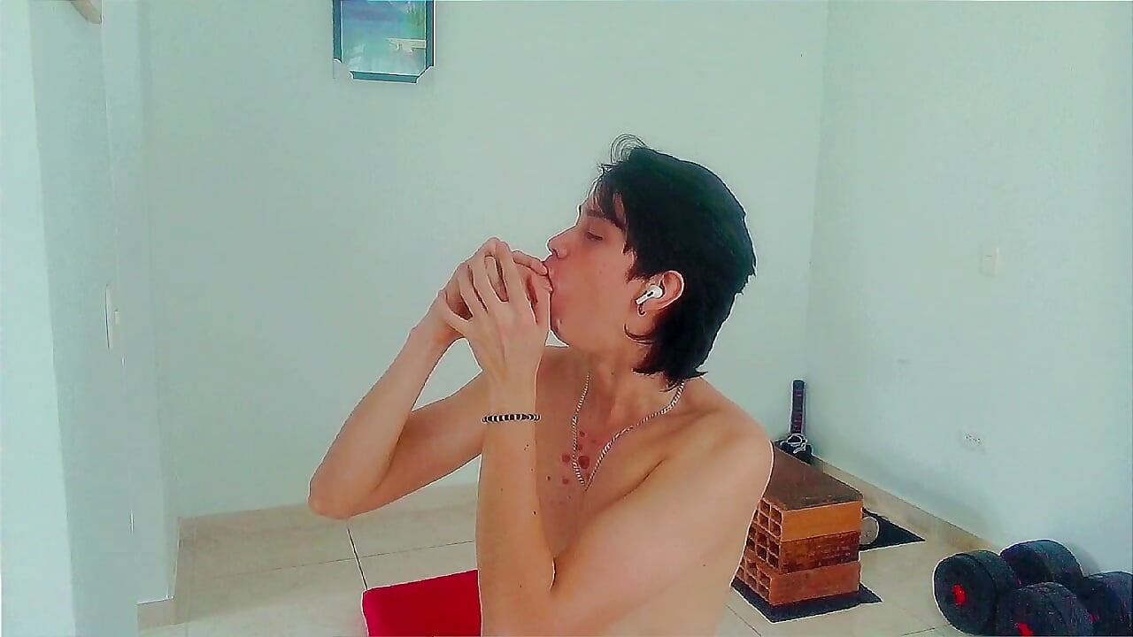 SUCK MY DILDO.mp4 - vidéo du modèle de showcams Andy_gray