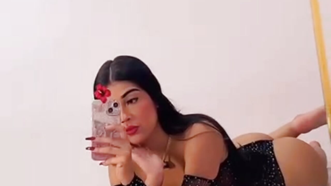 Waiting for you🌸🔥 - فيديو من Mia-Monroe موديل الكام