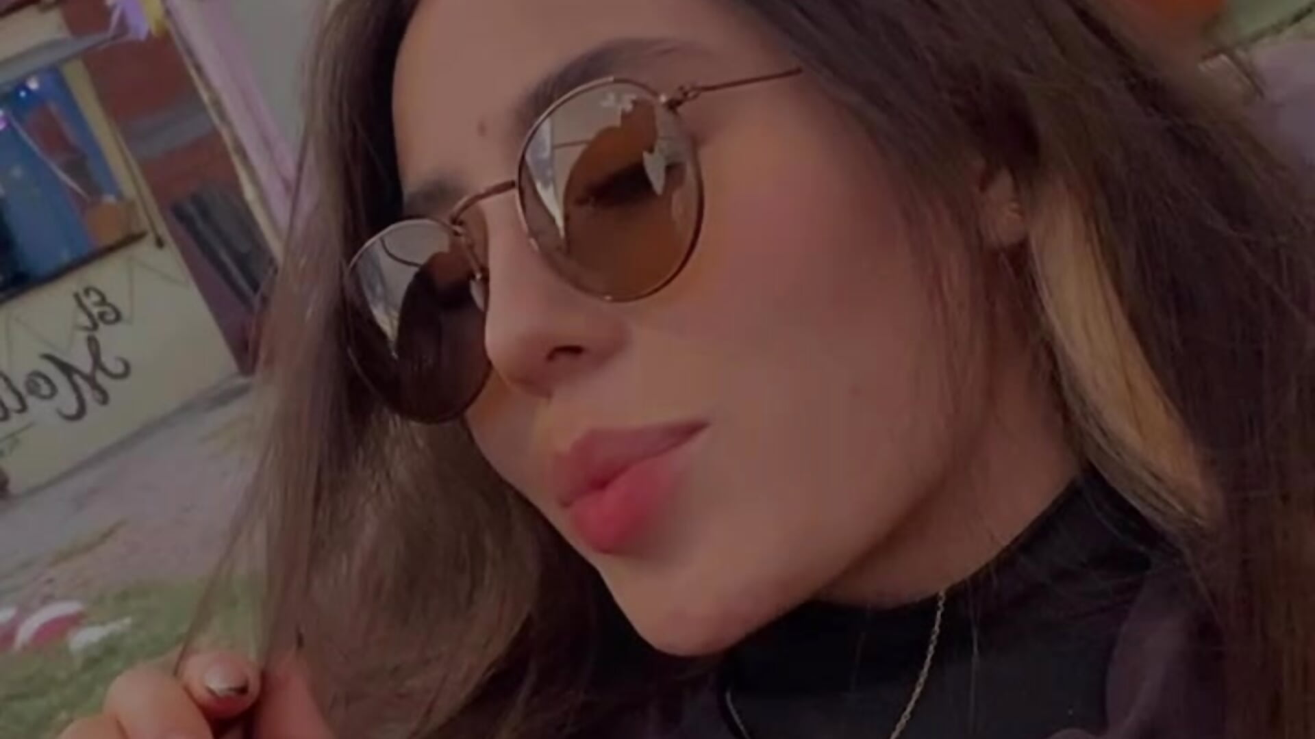 ☀️ - video by AbyThompson cam model