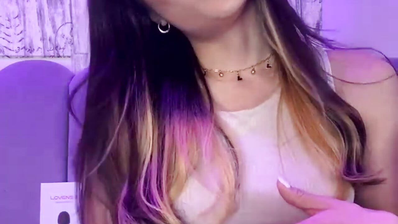 Only u and me 👄 - วิดีโอโดย AbyThompson โมเดลแคม