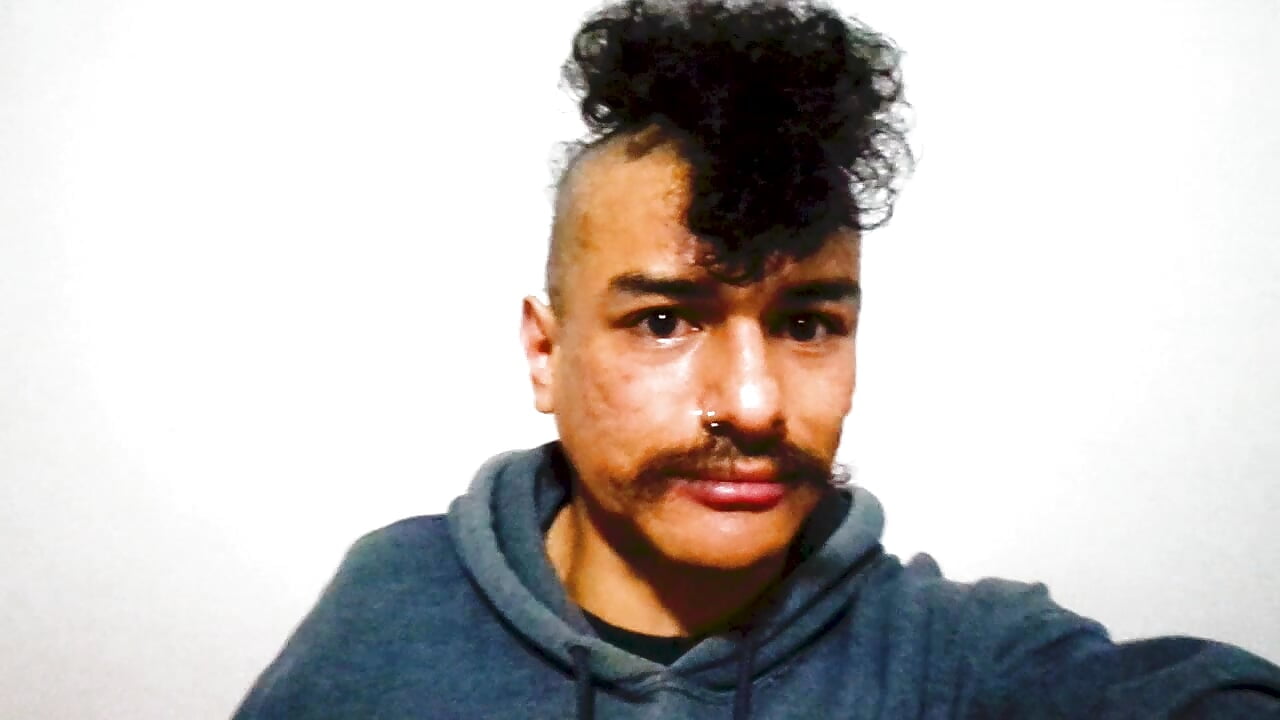 Let's have a funny smoke - Video von HorrorotikA Cam-Model