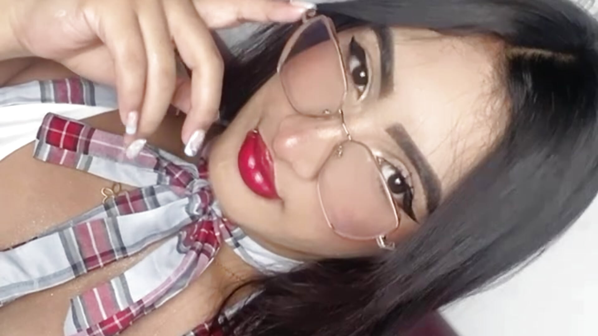 ❤️ - video by sarasr_1 cam model