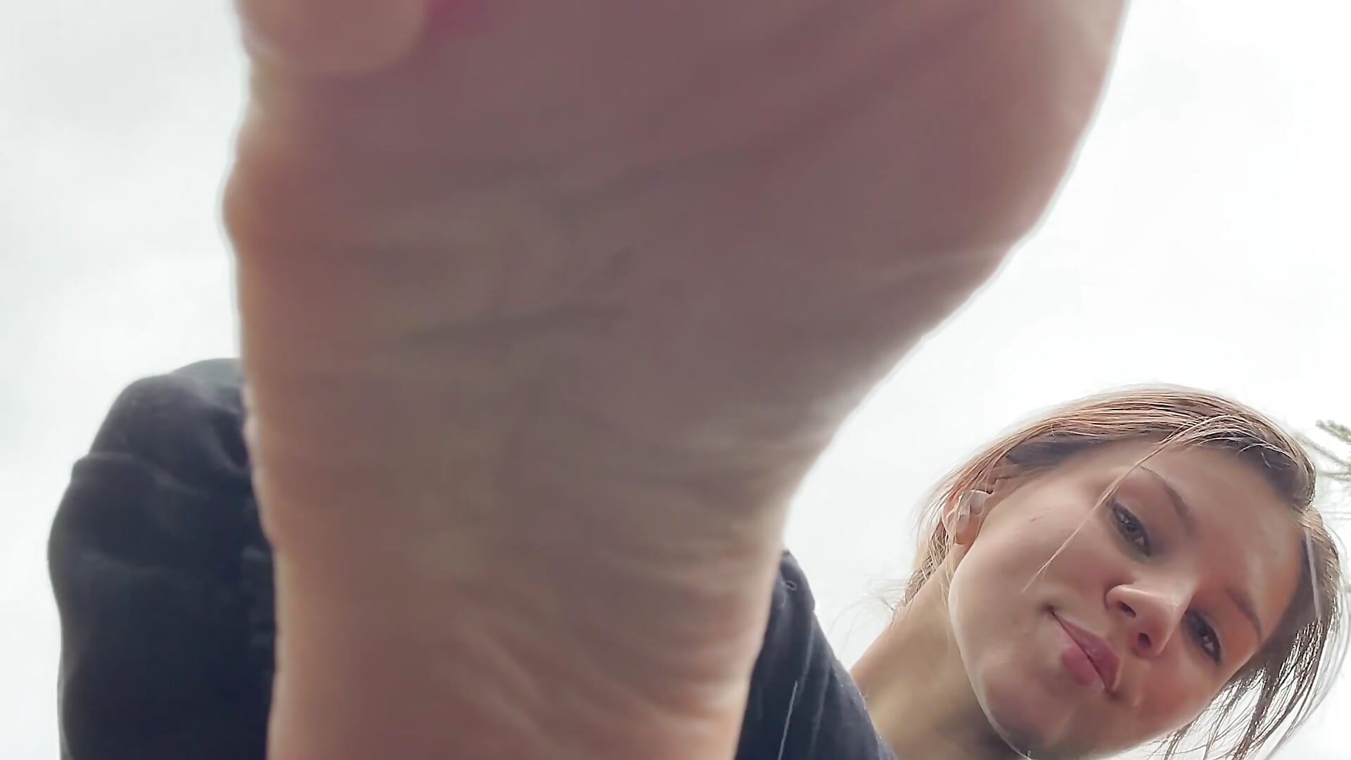 👃🏻🦶🏼