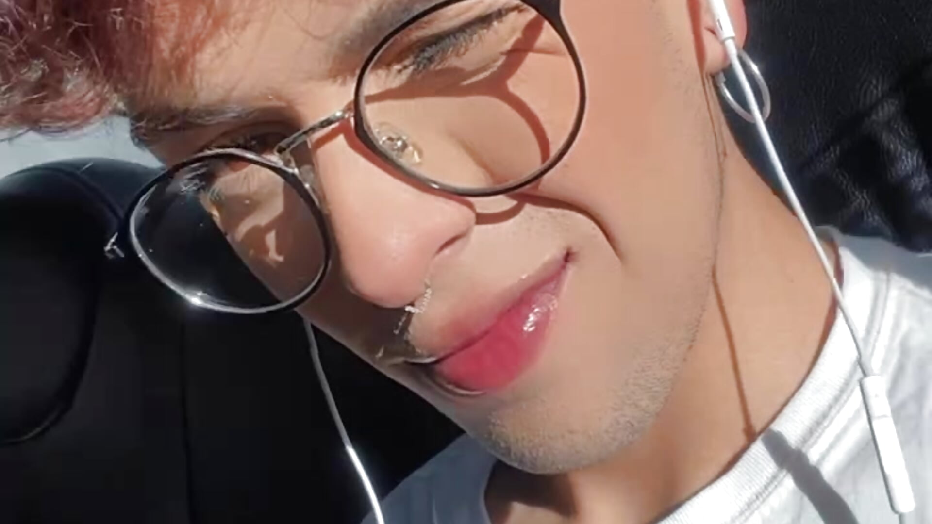 84b05655081843098ee2ee33d9077df1 – video od webkamerové modelky Luca_DRosa