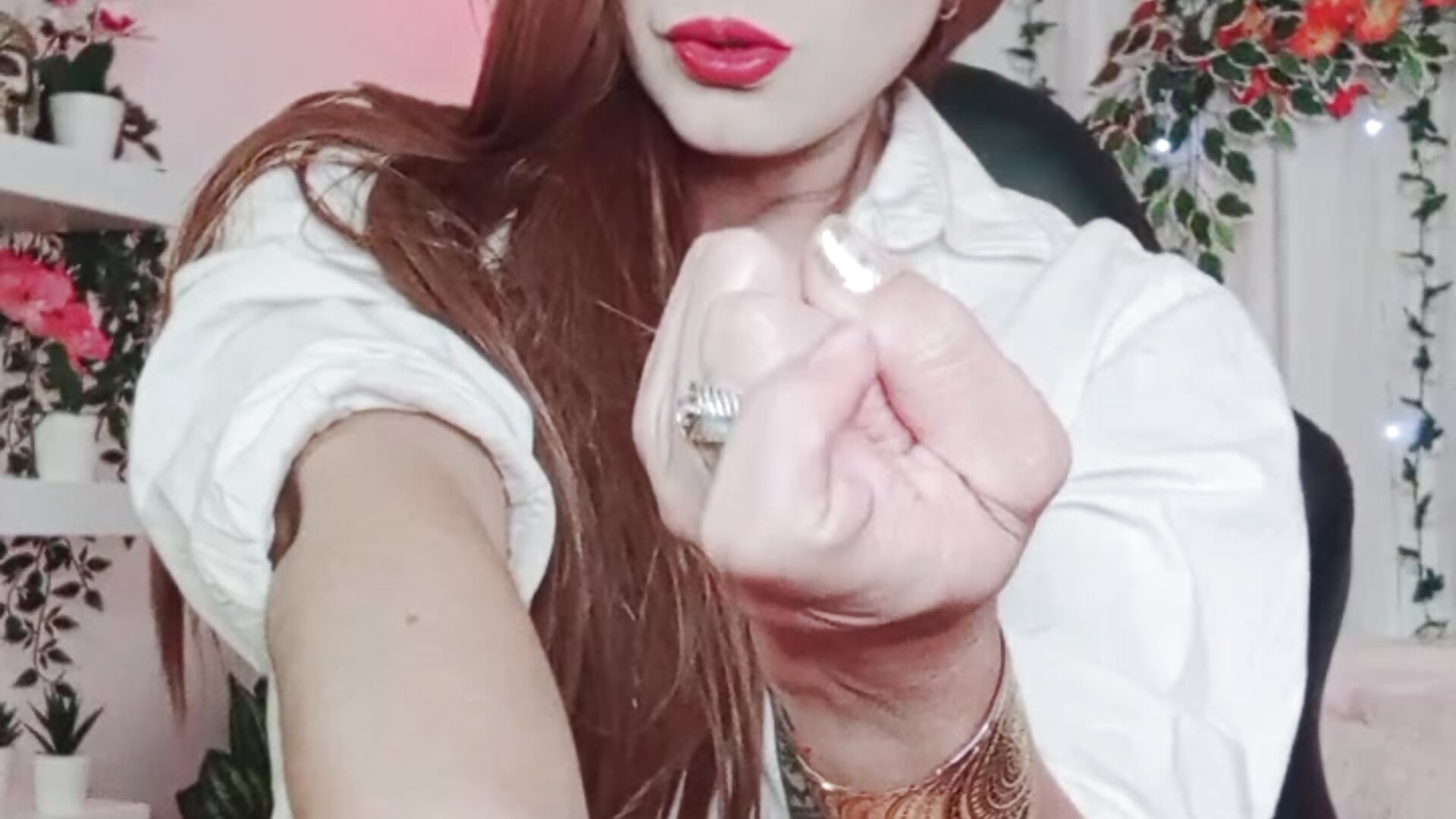 Look inyo my eyes - vídeo de la modelo de cam karol_elegance_