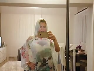 QUKA2865 - video by MiaDoll69 cam model