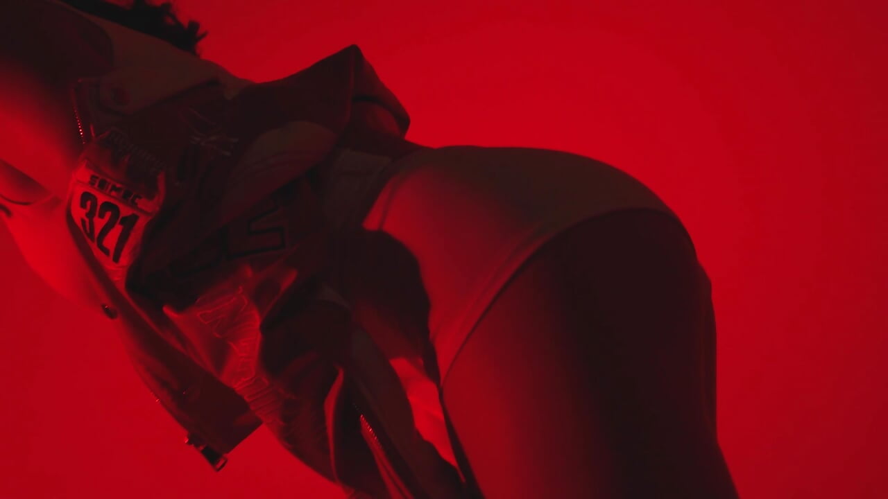 Racing Desire🔥 - video by MonicaThompson cam model