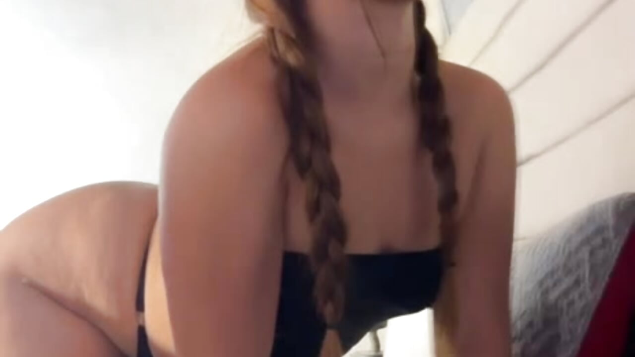 💋 Warning: this video may become your new obsession.