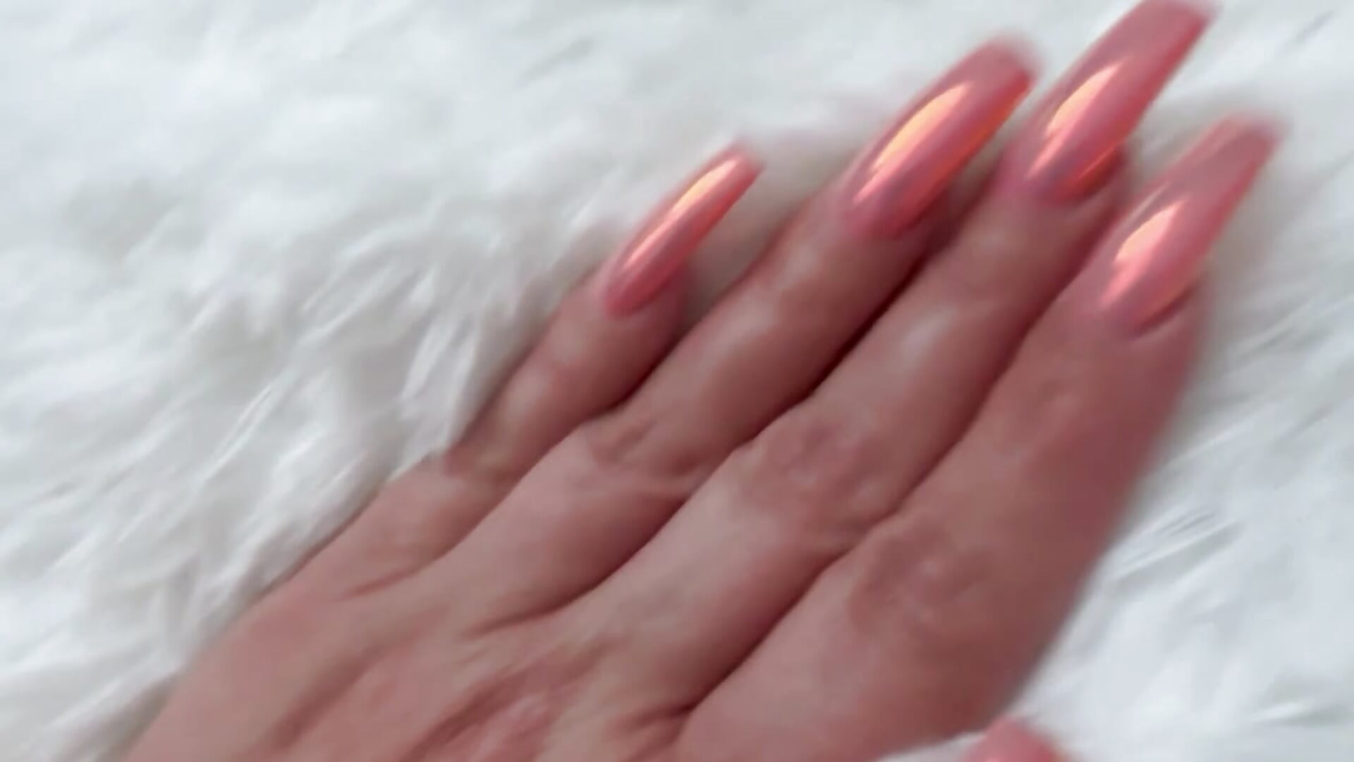 Chrome nails－カメラキャストのDagmar92の動画