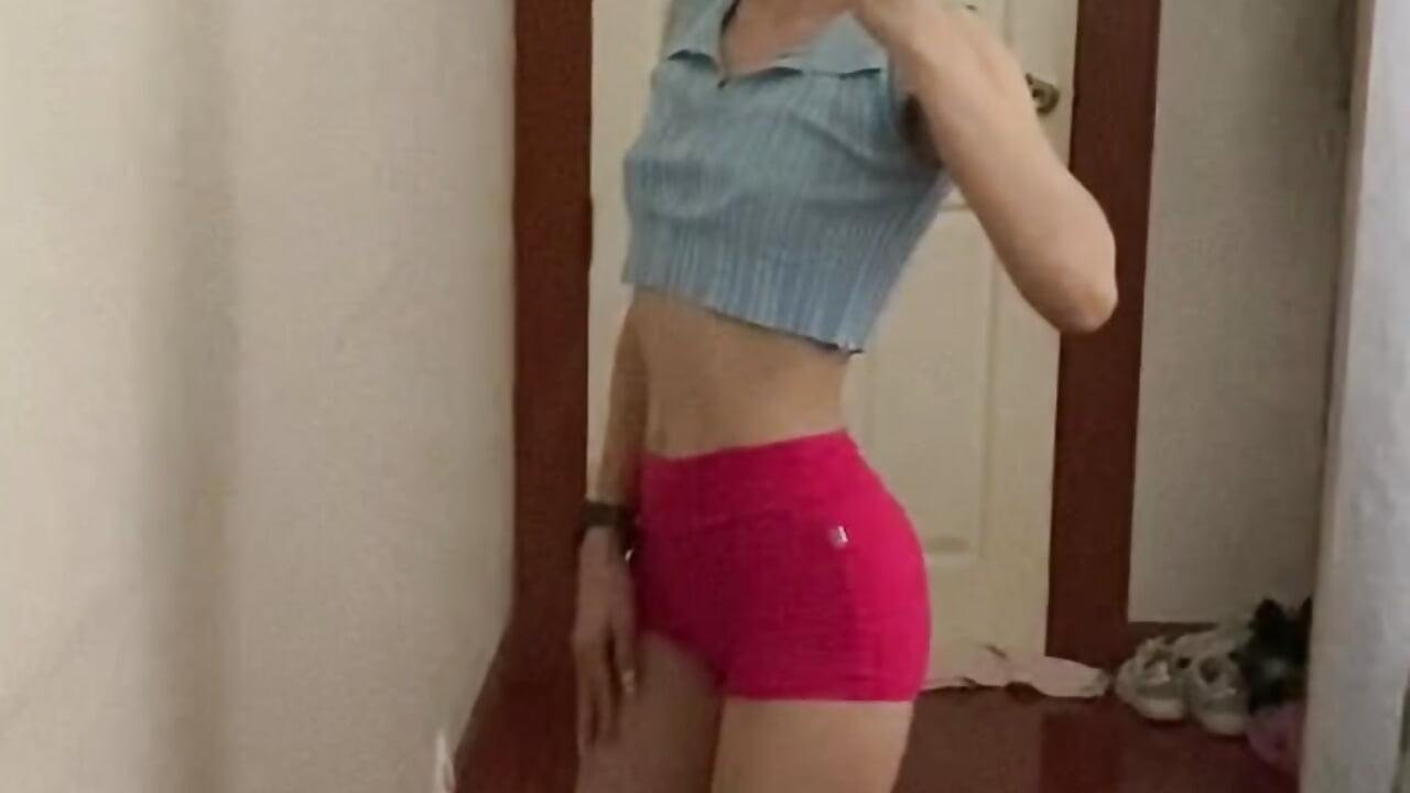 Its Mee - video by Happy_Mee95 cam model