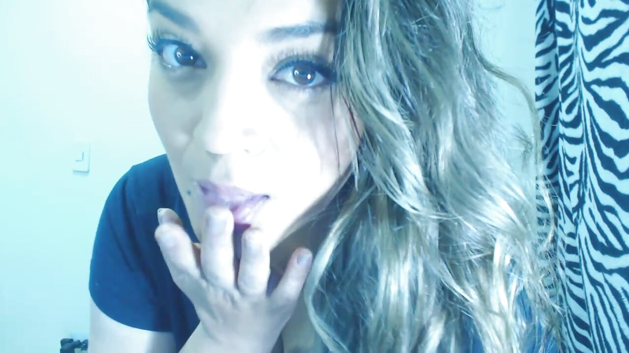 Look me - stephanyyx adlı kamera modelinin videosu