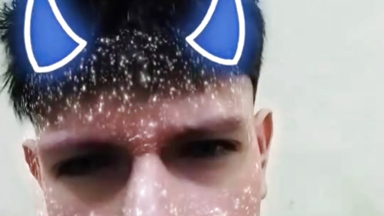 😋 - video by kleiverg69 cam model