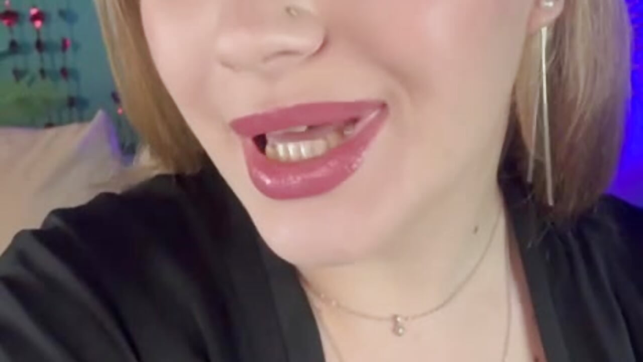 I congratulate you on a wonderful Valentine's Day and wish you a lot of love, passion and sex all yo - video by Margot_Ocean cam model