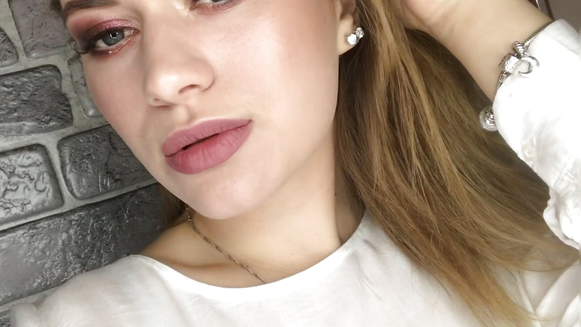 I will kiss you with my painted lips! - vídeo de Margot_Ocean modelo de câmara