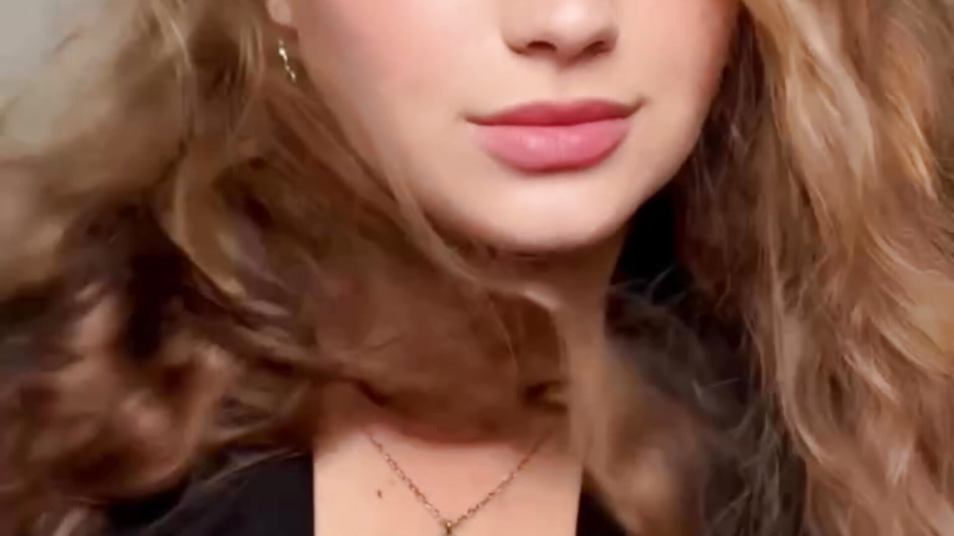 new brows heheh - vídeo de Margot_Ocean modelo de câmara