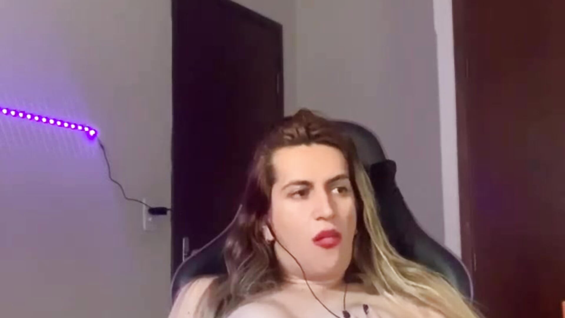 lot of milk / cum - відео від вебкаммоделі luizacandy