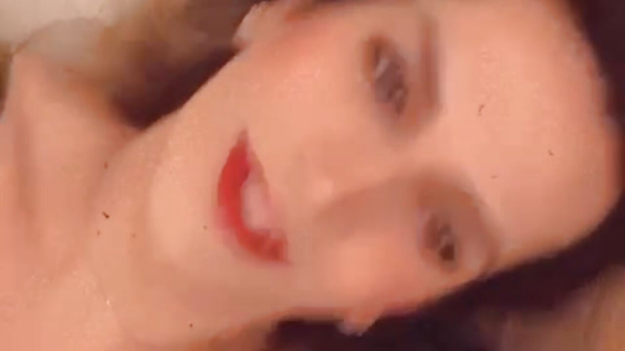 s2 - відео від вебкаммоделі luizacandy