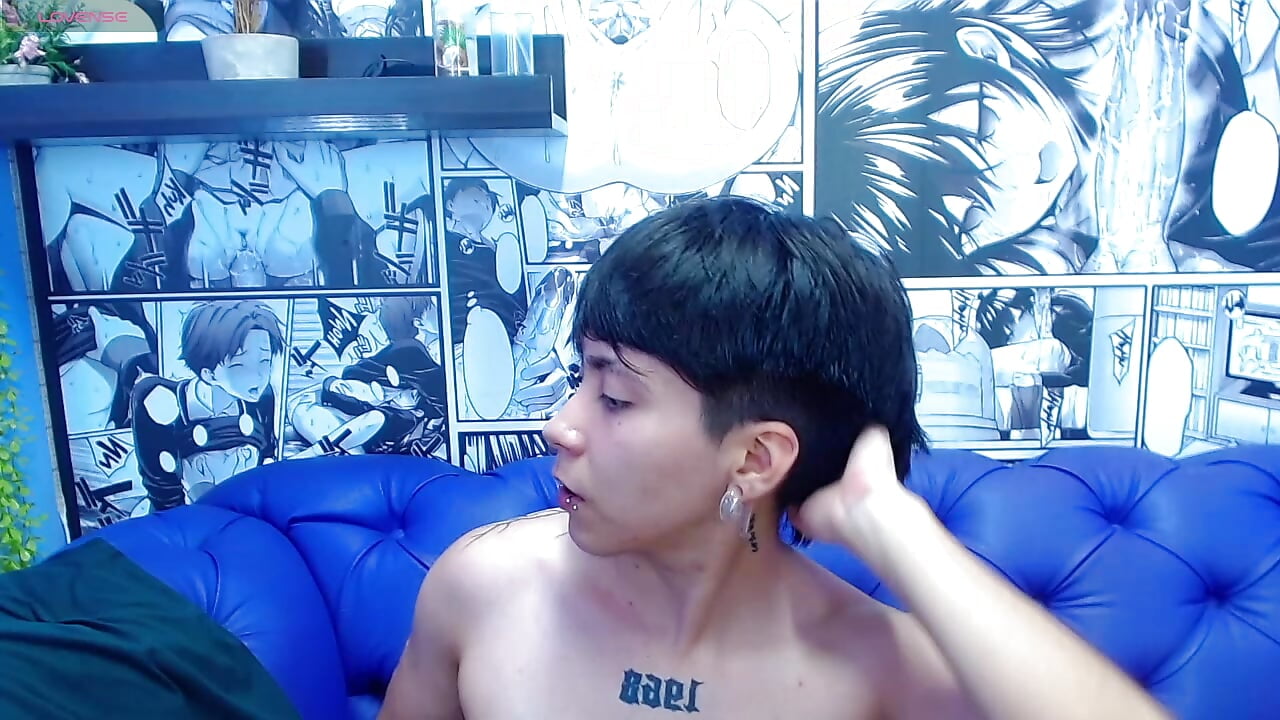 TATTOS&PIERCINGS - video by Micropenisbig cam model