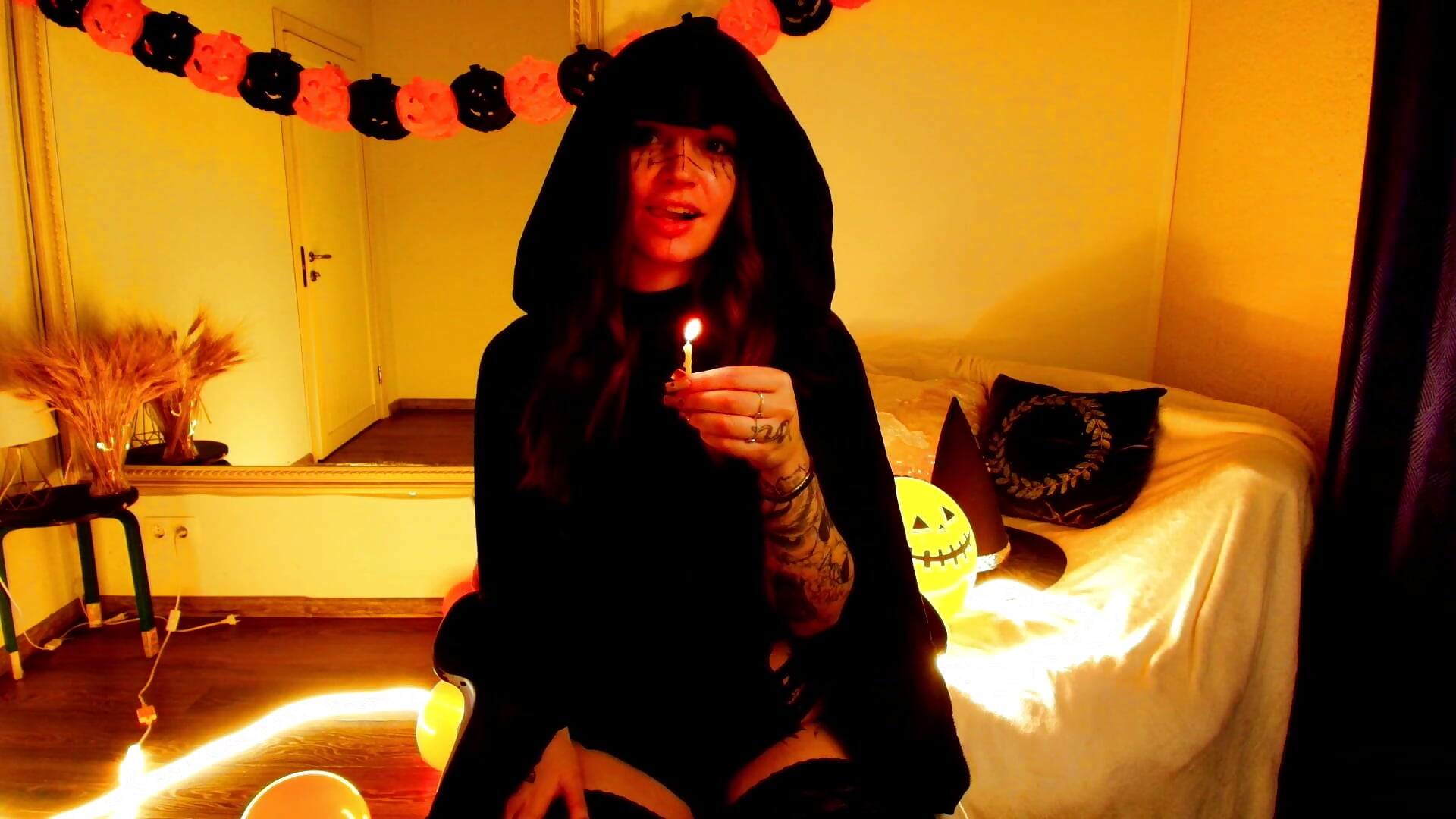 2025-10-30 14-42-25 - video by an6elica cam model