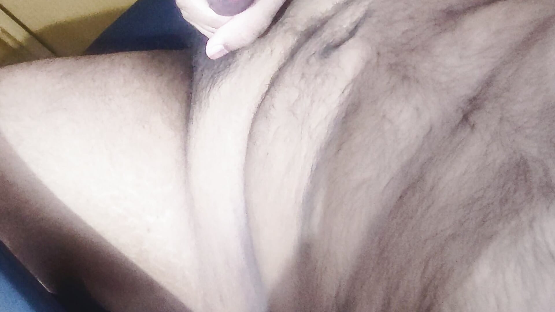 Cumshot on chest 🤤 - video by _zaddy_with_no_baddie_ cam model