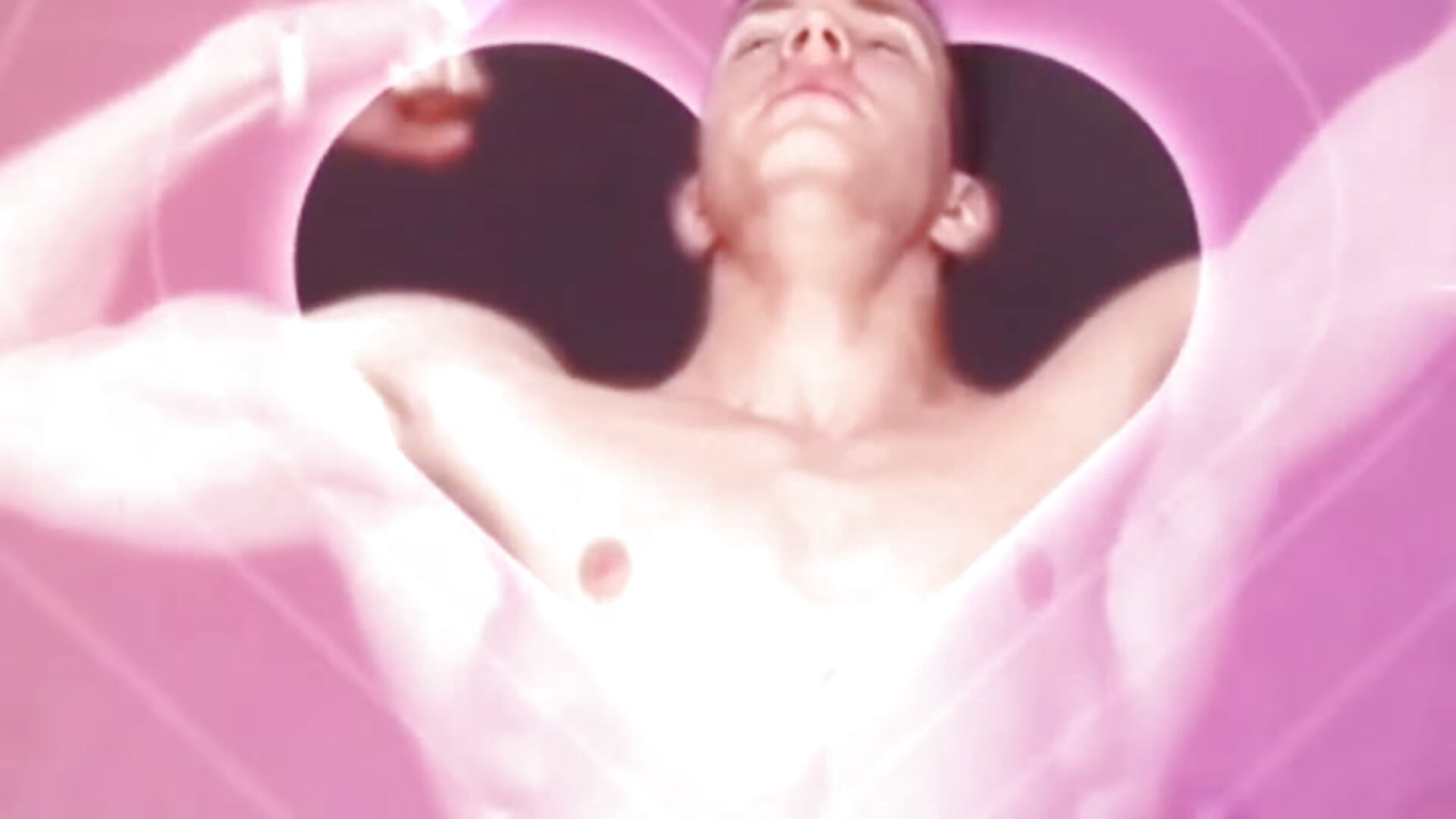 video5447138972331429757 - vídeo de Chris_Brien modelo de câmara