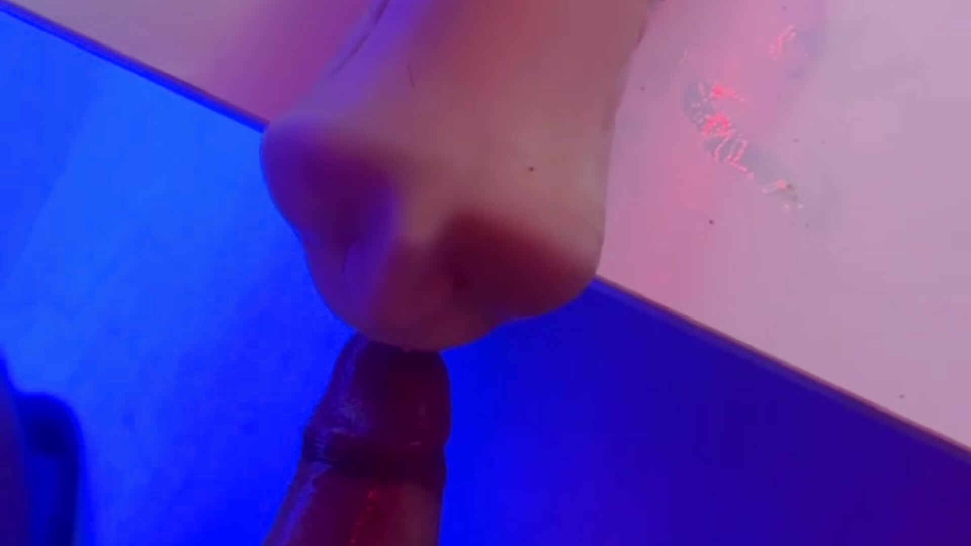 Playing with a toy vagina - HAIR-MAN adlı kamera modelinin videosu