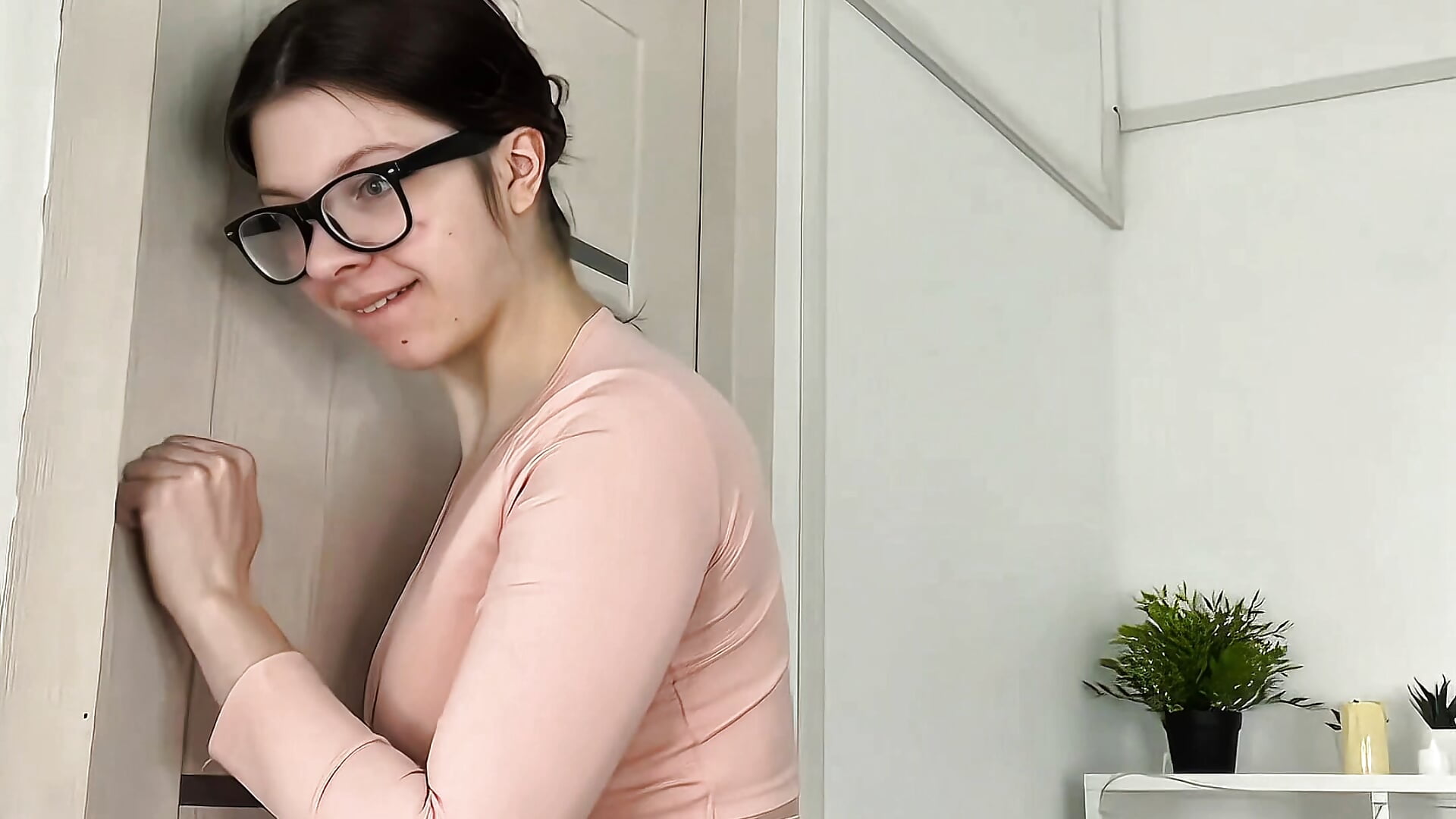 Cutie - วิดีโอโ ดย Baby_Evalena โมเดลแคม