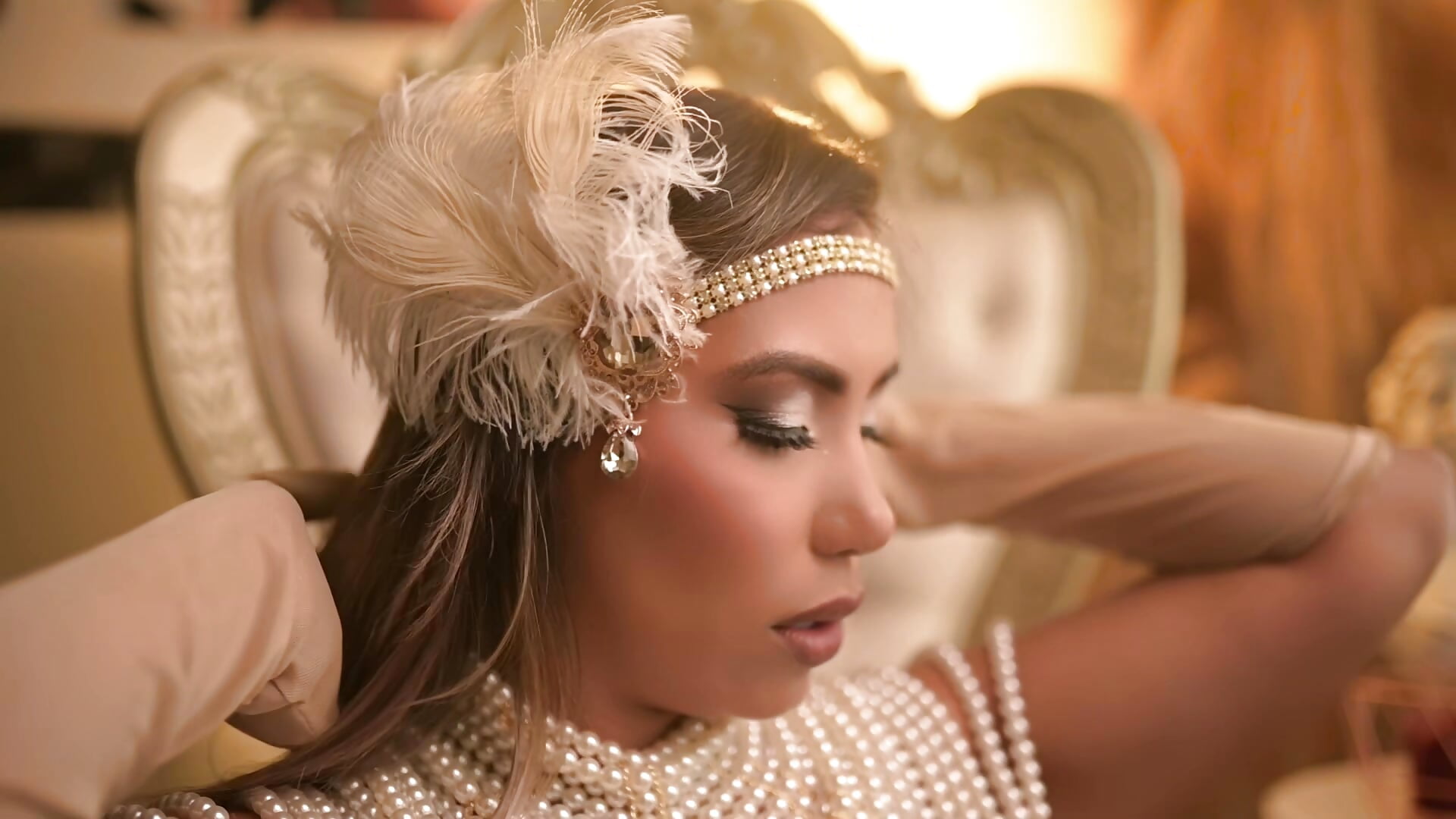 Buy this video and will be a birthday gift for your goddess !! - vidéo du modèle de showcams EmilyLeah_