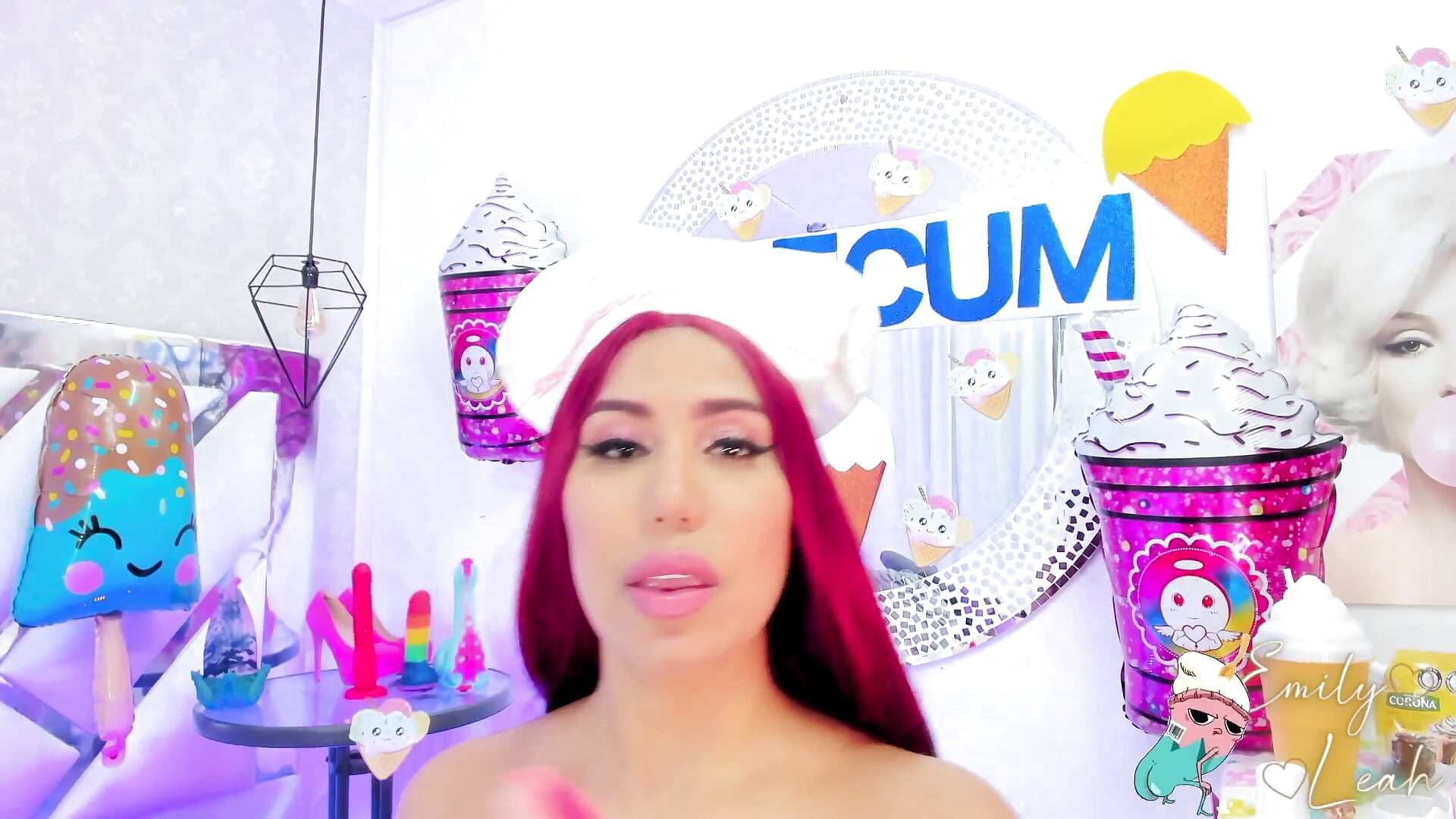 IceCum 🍨🍧🍦 playing with Dildos, Ice Cream and fucking!! the perfect combination - video by EmilyLeah_ cam model